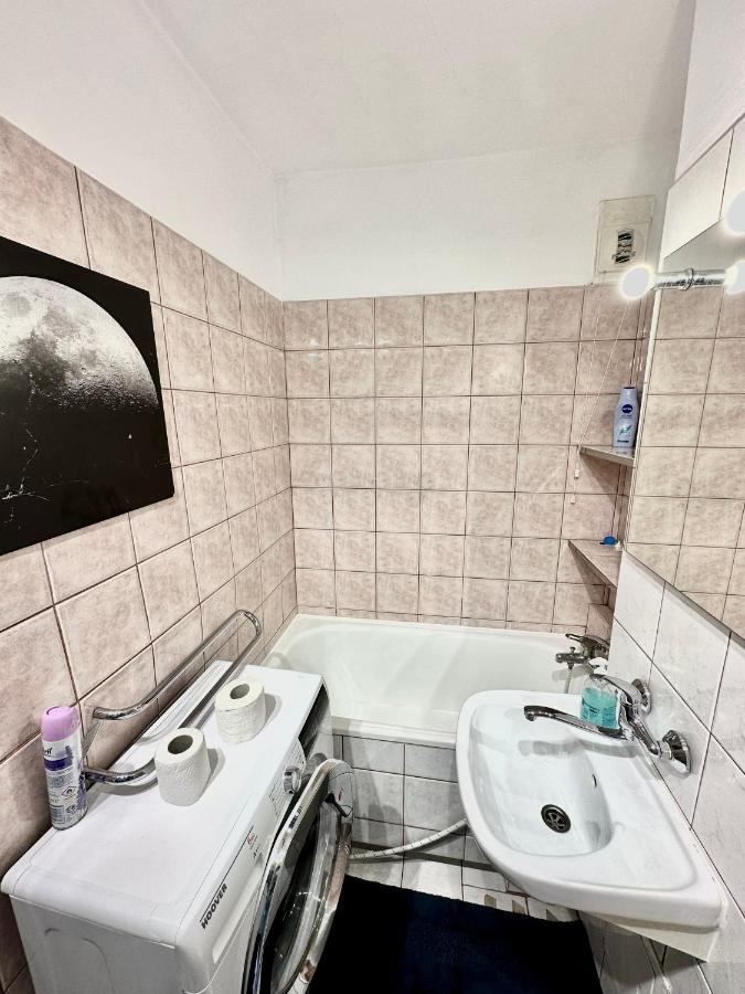 Super Apartament Grey Centrum 2X Metro Fast Wifi 300 Mbs Netflix Appletv Smarttv Spotify Panorama Miasta Warsaw Exterior photo